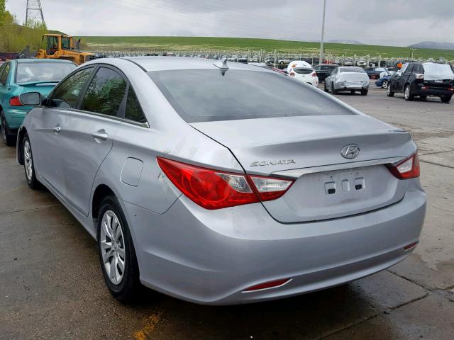 5NPEB4AC6BH092382 - 2011 HYUNDAI SONATA GLS SILVER photo 3