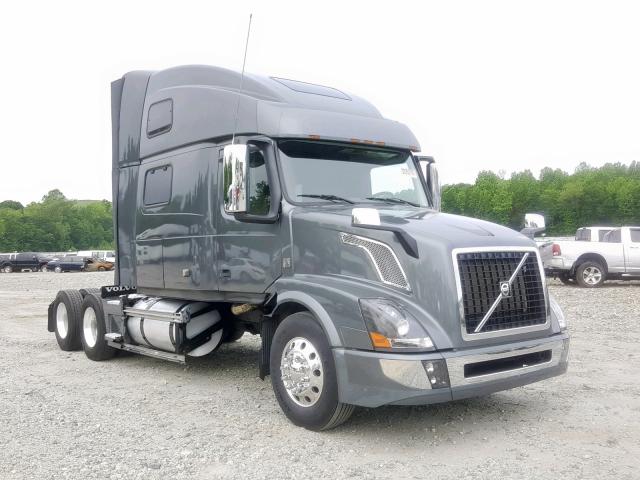 4V4NC9EHXJN893867 - 2018 VOLVO VN VNL GRAY photo 1