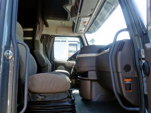 4V4NC9EHXJN893867 - 2018 VOLVO VN VNL GRAY photo 5