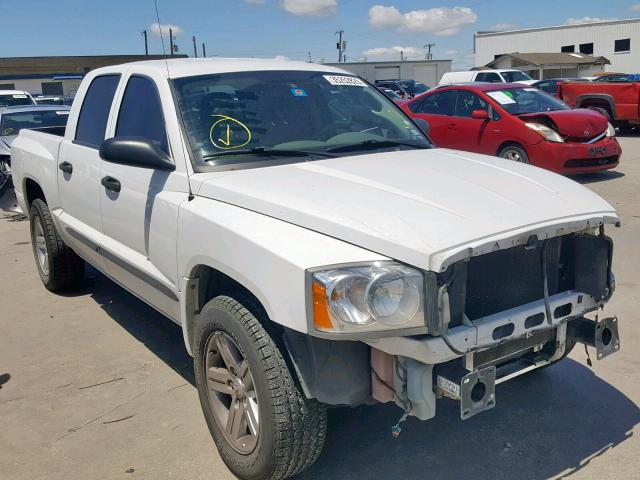 1D7HE48K67S218269 - 2007 DODGE DAKOTA QUA WHITE photo 1