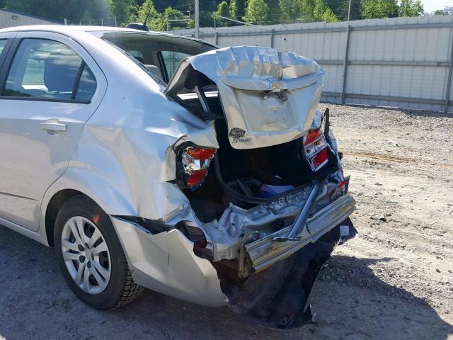 1G1JB5SH1H4156737 - 2017 CHEVROLET SONIC LS SILVER photo 9