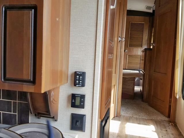 4YDF37920H4701962 - 2017 KEYSTONE MONTANA BEIGE photo 5