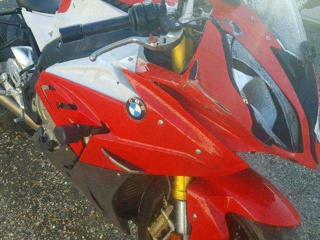 WB10D2108GZ354138 - 2016 BMW S 1000 RR RED photo 9