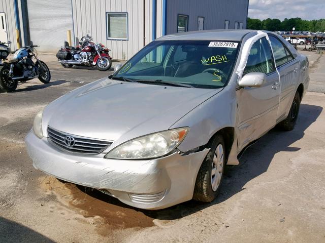 4T1BE32K06U141948 - 2006 TOYOTA CAMRY LE SILVER photo 2