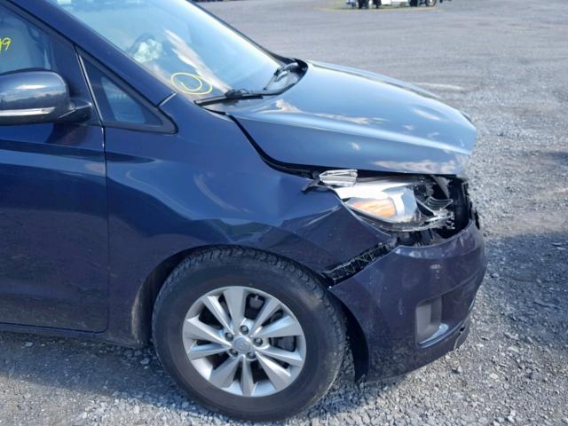 KNDMB5C14F6054761 - 2015 KIA SEDONA LX BLUE photo 9