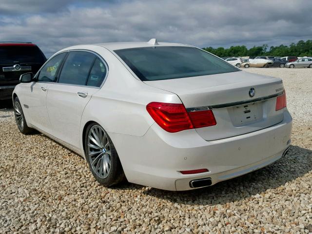 WBAKB8C58BCY65743 - 2011 BMW ALPINA B7 WHITE photo 3