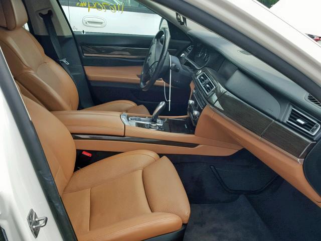 WBAKB8C58BCY65743 - 2011 BMW ALPINA B7 WHITE photo 5