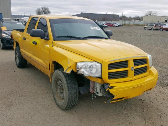 1D7HW48J16S667099 - 2006 DODGE DAKOTA QUA YELLOW photo 1