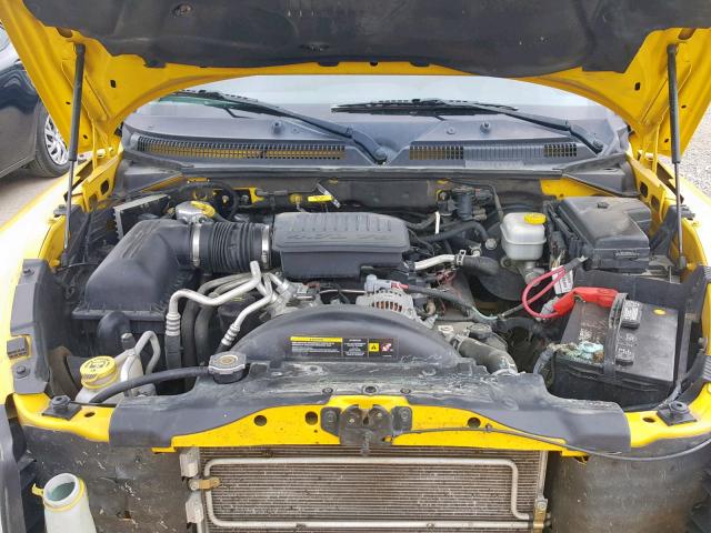 1D7HW48J16S667099 - 2006 DODGE DAKOTA QUA YELLOW photo 7