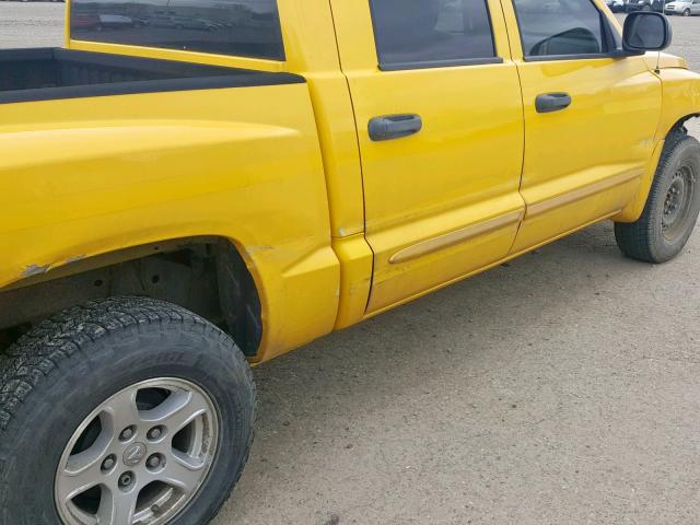 1D7HW48J16S667099 - 2006 DODGE DAKOTA QUA YELLOW photo 9