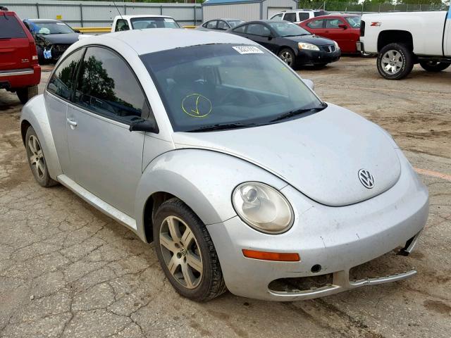 3VWPW31C76M415777 - 2006 VOLKSWAGEN NEW BEETLE Արծաթագույն լուսանկար 1