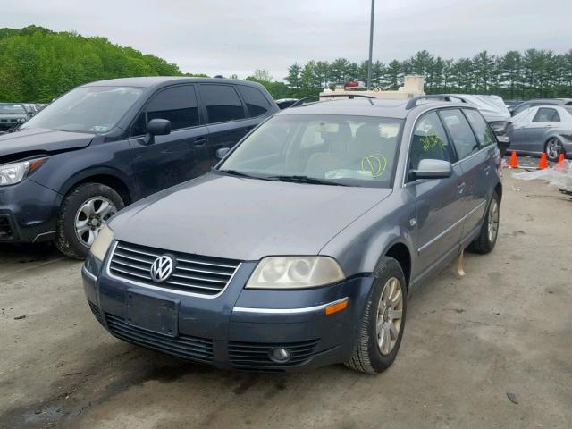 WVWVH63B81E248936 - 2001 VOLKSWAGEN PASSAT GLS SILVER photo 2