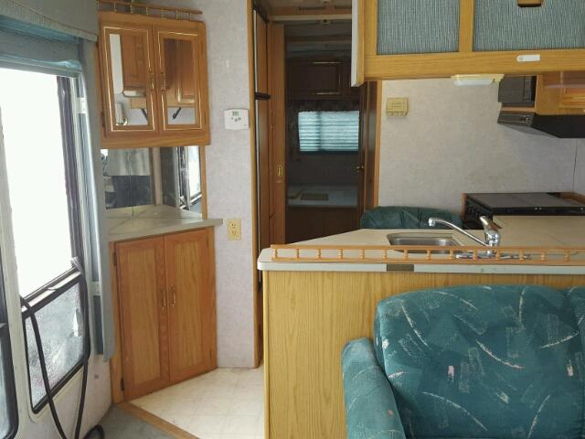 1GBLP37N9S3301447 - 1995 WINNEBAGO ADVENTURER TAN photo 6