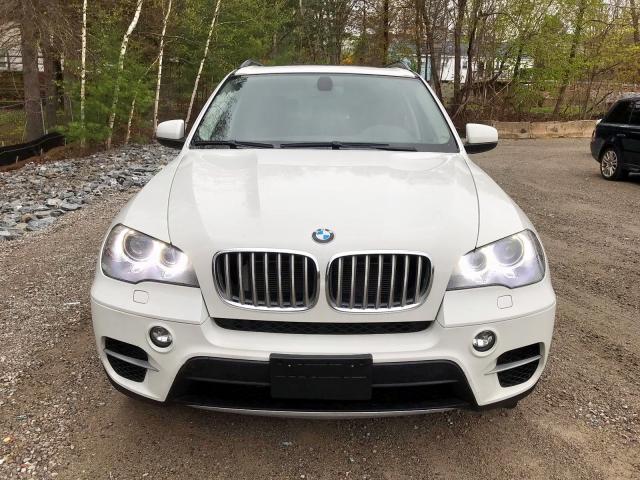 5UXZV8C59CL424020 - 2012 BMW X5 XDRIVE5 WHITE photo 3