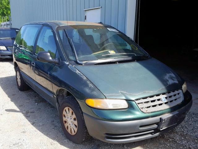 2P4FP2536WR671624 - 1998 PLYMOUTH VOYAGER GREEN photo 1