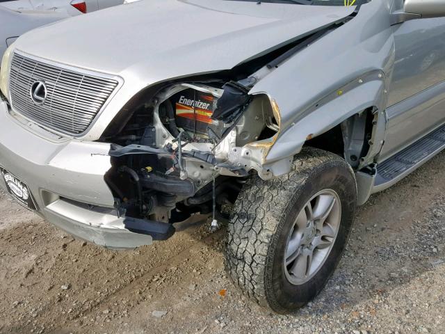 JTJBT20X240026482 - 2004 LEXUS GX 470 SILVER photo 9