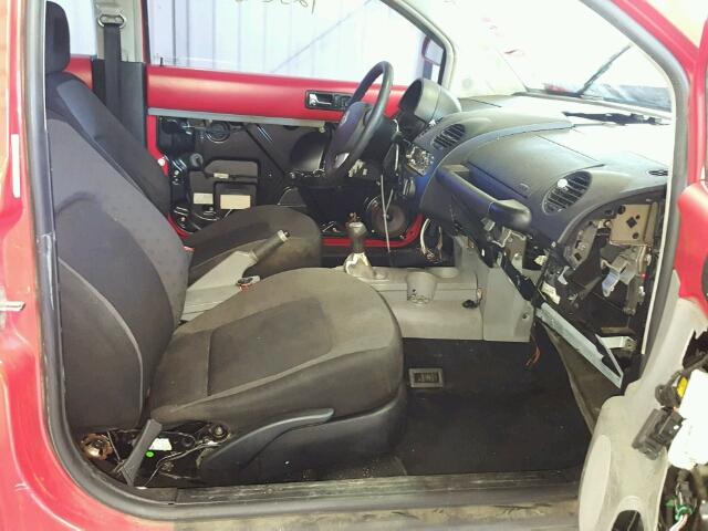 3VWBB61C7WM011384 - 1998 VOLKSWAGEN NEW BEETLE წითელი ფოტო 5