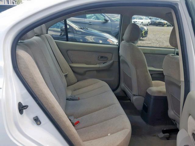 KMHDN46DX5U993636 - 2005 HYUNDAI ELANTRA GL WHITE photo 6