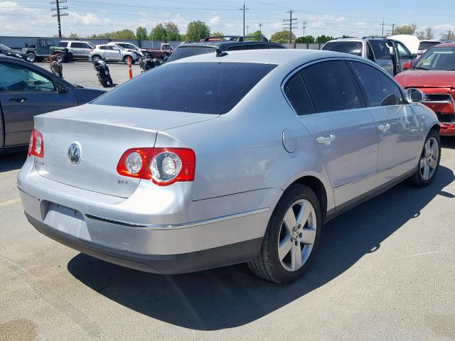 WVWAK73C08E170192 - 2008 VOLKSWAGEN PASSAT KOM SILVER photo 4