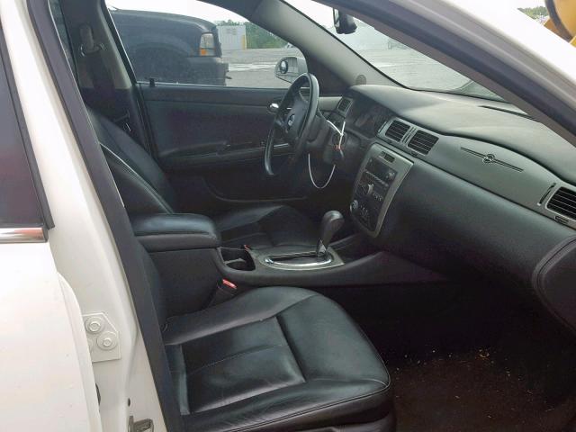 2G1WD58C489157888 - 2008 CHEVROLET IMPALA SUP თეთრი ფოტო 5