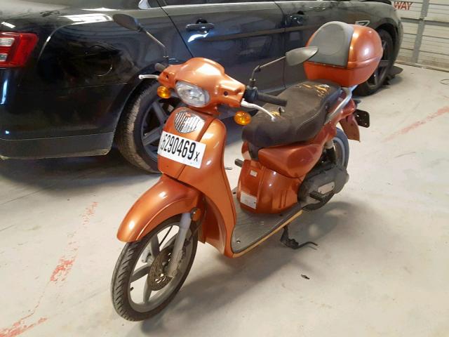 ZD4SCC0113S000662 - 2003 APRILIA SCARABEO 5 ORANGE photo 2