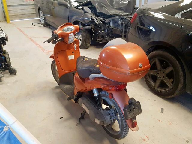 ZD4SCC0113S000662 - 2003 APRILIA SCARABEO 5 ORANGE photo 3