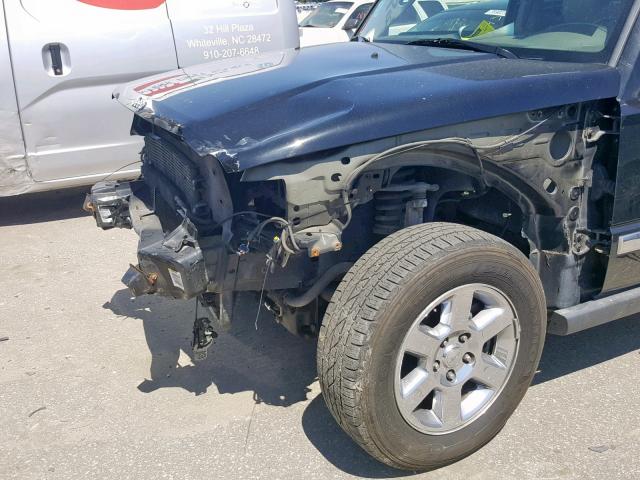 1J8HG58P37C672505 - 2007 JEEP COMMANDER BLACK photo 9
