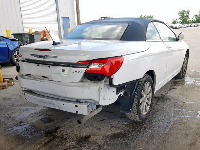 1C3BCBEB3DN512077 - 2013 CHRYSLER 200 TOURIN WHITE photo 4