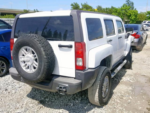 5GTDN136268288759 - 2006 HUMMER H3 WHITE photo 4