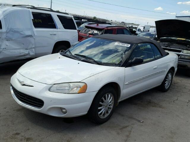 1C3EL55R02N280322 - 2002 CHRYSLER SEBRING LX WHITE photo 2