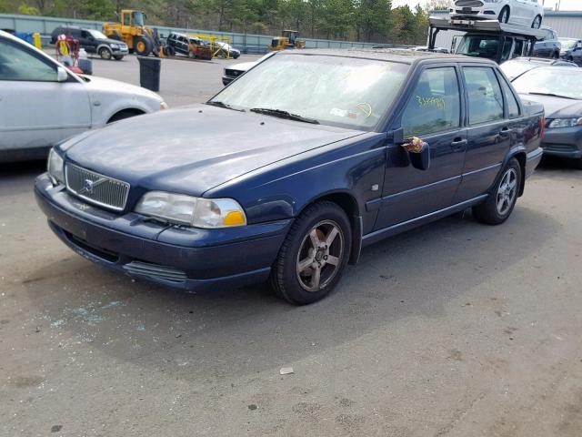 YV1LT56D8X2576617 - 1999 VOLVO S70 BLUE photo 2