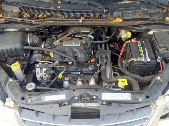 2A4RR5D16AR217891 - 2010 CHRYSLER TOWN & COUNTRY TOURING  photo 7