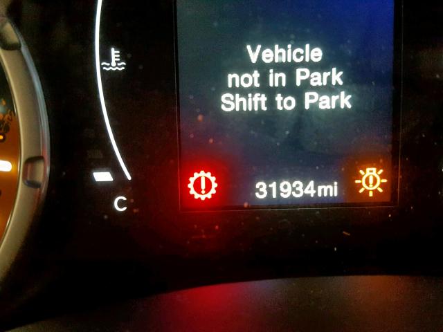 ZACCJBAB9JPJ14612 - 2018 JEEP RENEGADE S WHITE photo 8