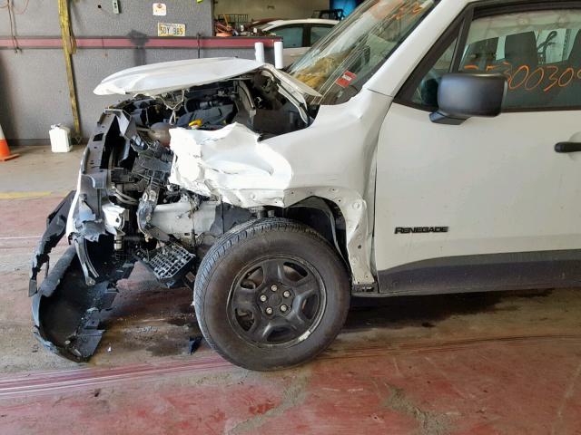 ZACCJBAB9JPJ14612 - 2018 JEEP RENEGADE S WHITE photo 9