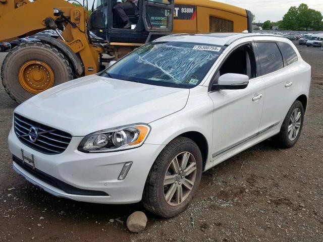 YV440MRU1H2131238 - 2017 VOLVO XC60 T5 WHITE photo 2