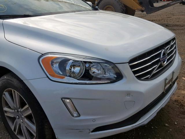 YV440MRU1H2131238 - 2017 VOLVO XC60 T5 WHITE photo 9