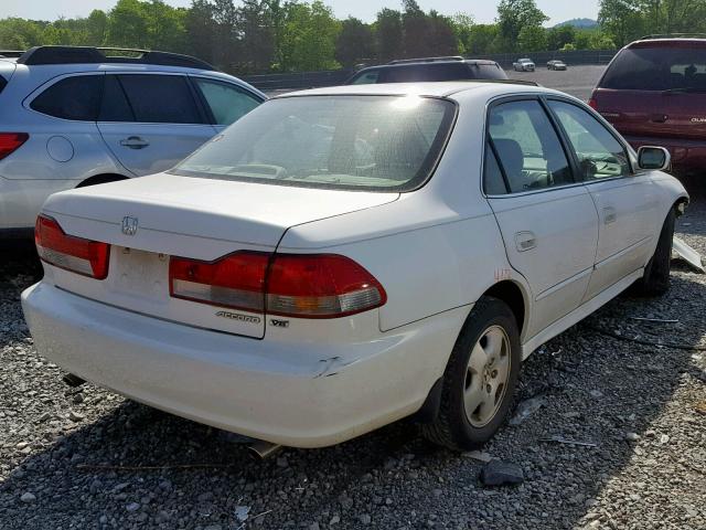 1HGCG165X2A073523 - 2002 HONDA ACCORD EX WHITE photo 4