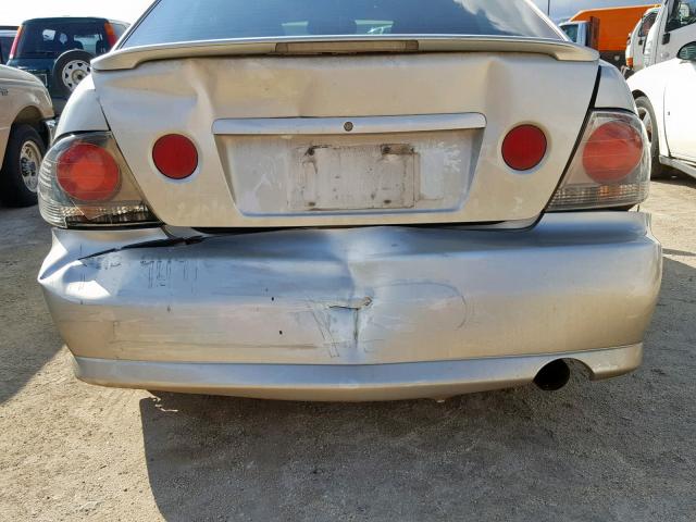 JTHBD192030065067 - 2003 LEXUS IS 300 SILVER photo 9