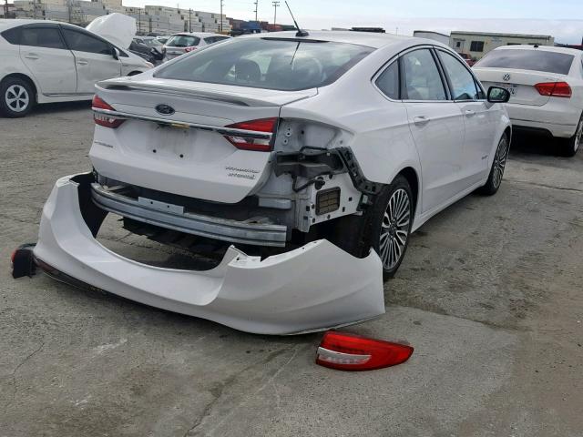 3FA6P0RU5JR181695 - 2018 FORD FUSION TIT WHITE photo 4