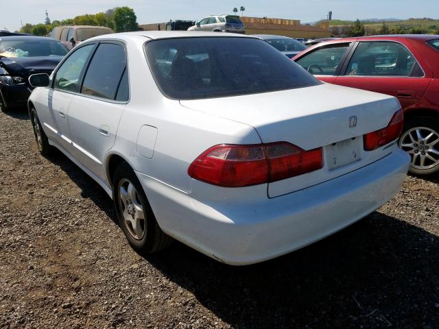 1HGCG1655WA009220 - 1998 HONDA ACCORD EX  photo 3