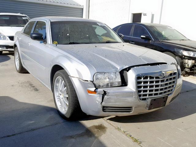 2C3JA43R35H122863 - 2005 CHRYSLER 300 GRAY photo 1