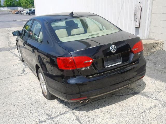 3VWLL7AJ8BM071738 - 2011 VOLKSWAGEN JETTA TDI BLACK photo 3