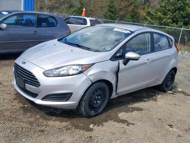 3FADP4TJ1FM212264 - 2015 FORD FIESTA S SILVER photo 2