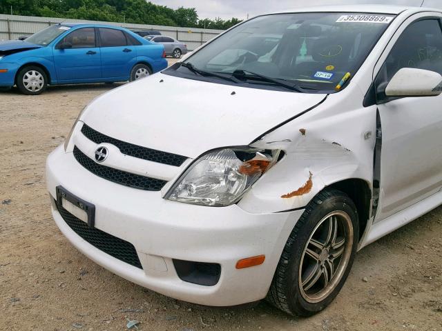 JTKKT624860166514 - 2006 TOYOTA SCION XA WHITE photo 9