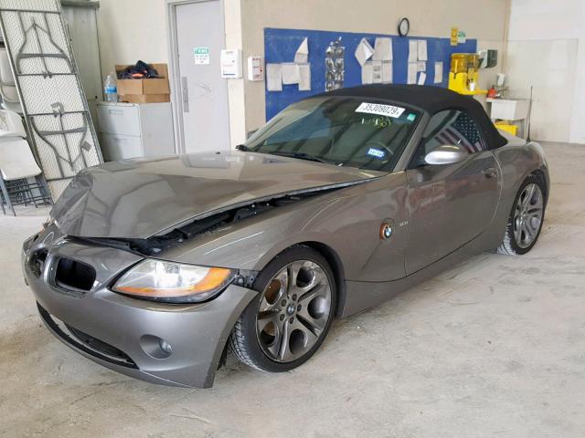 4USBT53433LU00501 - 2003 BMW Z4 3.0 GRAY photo 2