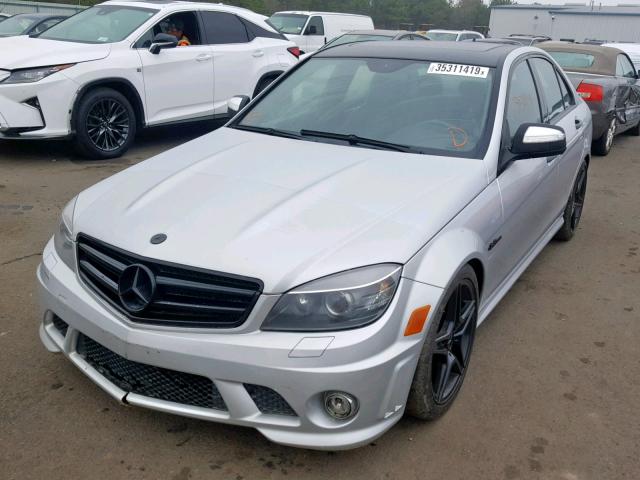 WDDGF77X19F218182 - 2009 MERCEDES-BENZ C 63 AMG SILVER photo 2