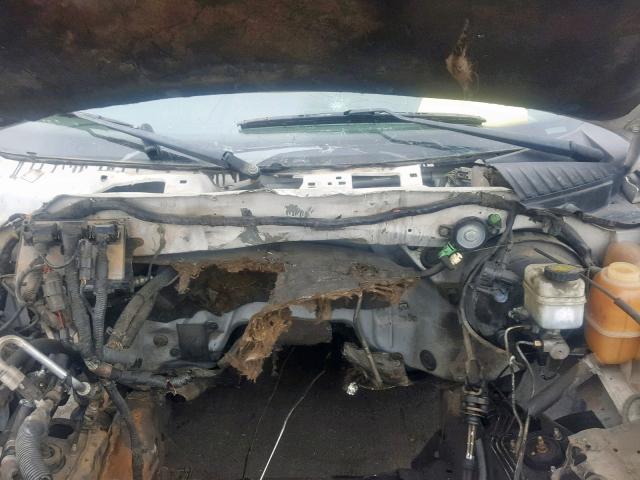 5LMFU27R83LJ24169 - 2003 LINCOLN NAVIGATOR 白色 照片 7