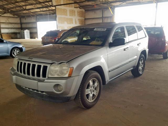 1J8HS48N57C592906 - 2007 JEEP GRAND CHER SILVER photo 2