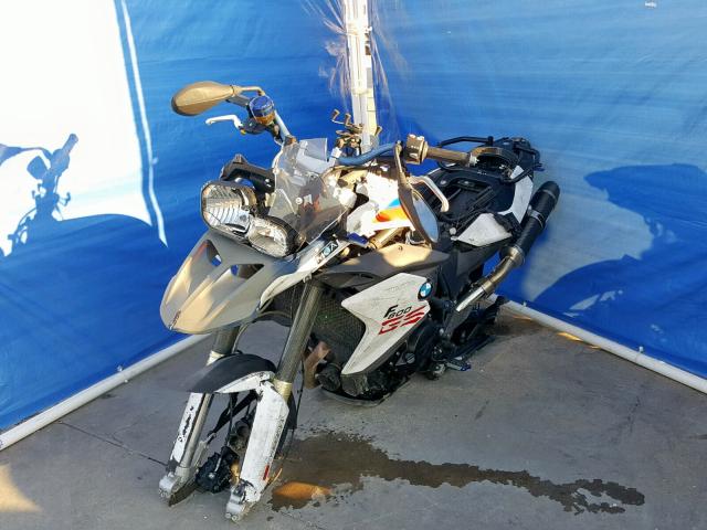 WB10B1202DZL05303 - 2013 BMW F800 GS WHITE photo 2