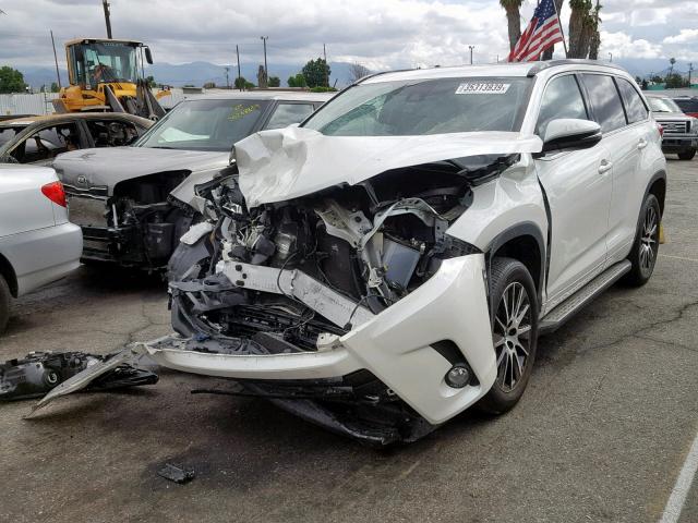 5TDKZRFH2HS517678 - 2017 TOYOTA HIGHLANDER WHITE photo 2